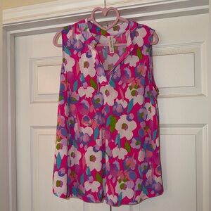 Sleeveless Floral Split-Neck Blouse - Pink